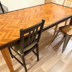 6人掛けダイニングテーブル　1800  無垢材　アカシアの画像