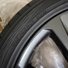 カローラツーリング純正タイヤホイールの画像