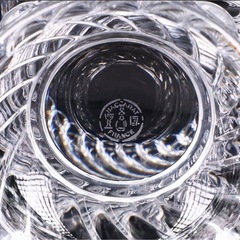Baccarat 【バカラ】 クリスタルガラス 捩じりカット 蓋物 高15㎝ 径12㎝／美品！の画像