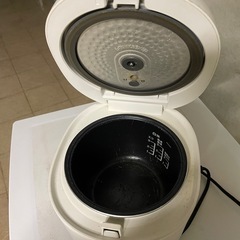炊飯器の画像