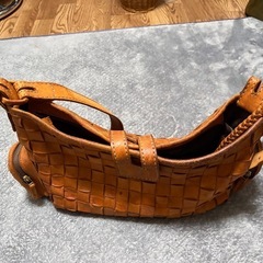 良品　Dakota ダコタ　ショルダーバッグ　斜め掛け　レザー　キャメルの画像