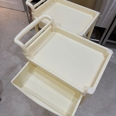 ほぼ新品定価10.250円の画像