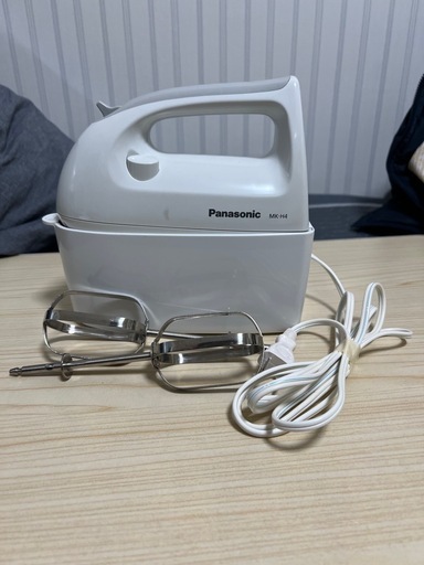パナソニック ハンドミキサー 泡立て器 速度3段切り替え機能 MK-H4-W