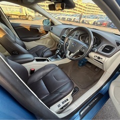 VOLVO V40 D4(ディーゼル)■車検2年■ワンオーナー■レザーシートの画像