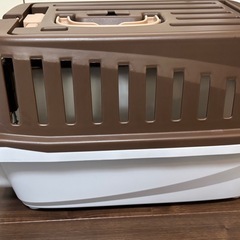 うさぎのおでかけ2ドアキャリー　すのこ付き（マルカン）の画像