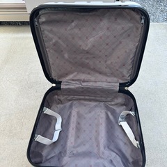 小型スーツケースの画像