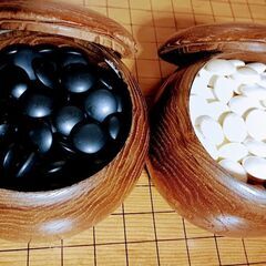 囲碁碁盤　欅碁笥　蛤碁石　那知黒石４点セットの画像