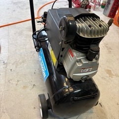 ナカトミ　エアーコンプレッサーの画像