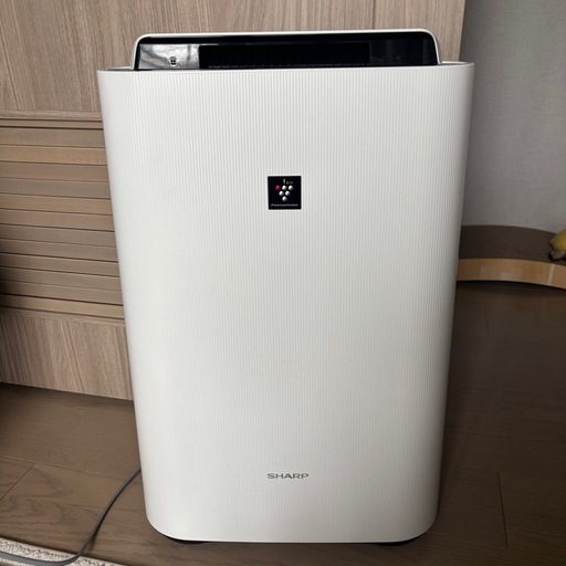 空気清浄機Sharp KC-S50-W   （本体とフィルターセット）