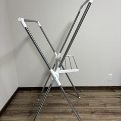 X型洗濯物干しの画像