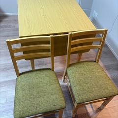 ダイニングテーブル（収納付)・チェア（×2)セットの画像