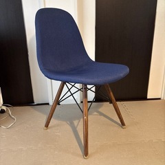 イームズ　3脚の画像
