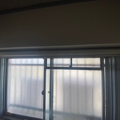 条件次第で無料　ブラインド　二つの画像