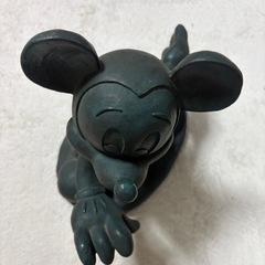 ミッキー鉄製の像の画像