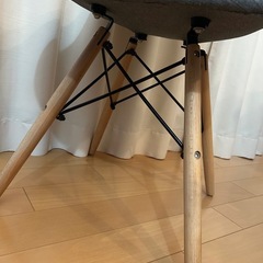 シェルチェア リプロダクト イームズ風グレー 椅子の画像