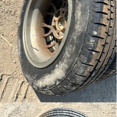 ホンダ車純正のアルミホイールの画像