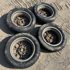 ホンダ車純正のアルミホイールの画像