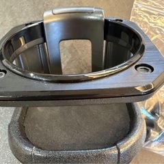 （CARMATE）製のジムニー専用ドリンクホルダー NZ588 3298円の画像
