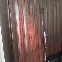 カーテンの画像