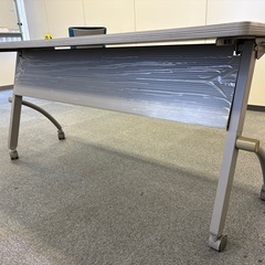 机　デスク　オフィス用品　オフィス家具の画像