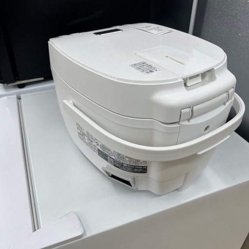 TOSHIBA トウシバ IH炊飯ジャー RC-10HR 2023年製 5.5合炊き 炊飯器 のご紹介です！