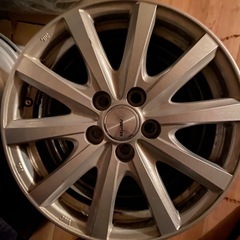 セレナーのホイールの画像