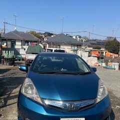 本田フィット　シャトル　ハイブリッドの画像