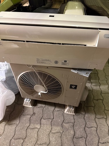 18畳用エアコン自動掃除機能付き