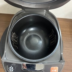 炊飯器(2015年製)の画像