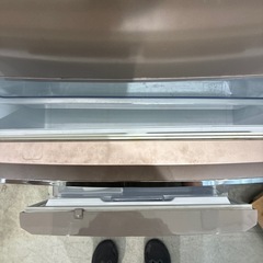 配達可　訳あり【三菱】冷蔵庫370L★2016年製 クリーニング済み/6ヶ月保証付き【管理番号12303】横の画像