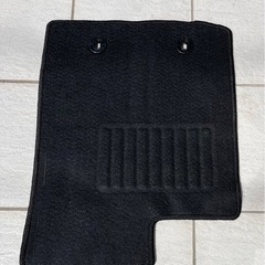キャスト純正フロアマットの画像