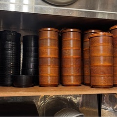 ご飯，味噌汁、お新香　　　　　　　
の画像