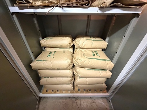 ①令和7年産  コシヒカリ  30kg  保冷庫保管