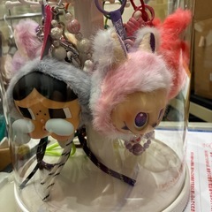 うさぎファーキーホルダー5体＋涙目1体合計6体ケース付の画像