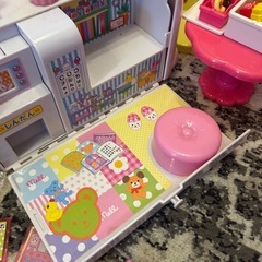メルちゃん　ポポちゃん　　おもちゃ　　ベビーカー　救急車　　冷蔵庫　家の画像