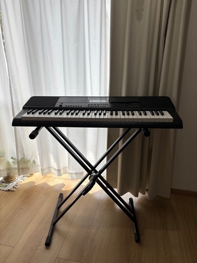 【カシオ】キーボード(スタンド&ヘッドホン付き)