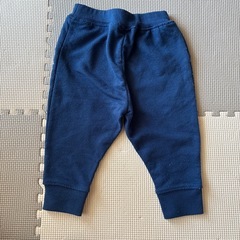 80㎝　西松屋　スウェットズボンの画像