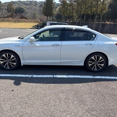 ホンダ　アコードハイブリッドの画像