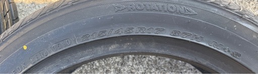 タイヤ2本　215/45R17  87H 