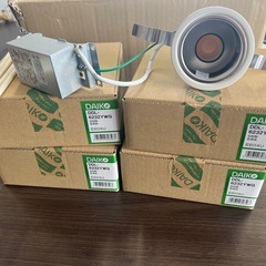 新品未使用】定価15,800円 DAIKO ダウンライト DDL-6232YWG 5個セット（1個開封のみ） の画像
