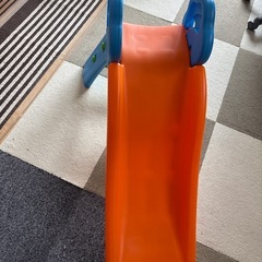 滑り台の画像