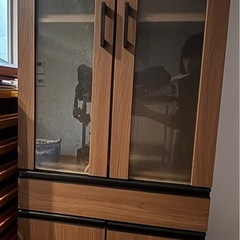 ニトリの炊飯器台と食器棚セット売り。の画像