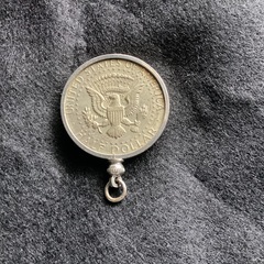 「1966年ケネディハーフダラー銀貨」　50セント硬貨の画像