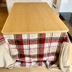 美品テーブルコタツの画像