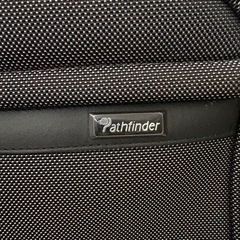 パスファインダー大型スーツケースの画像