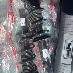 GR86 RZ ZN8純正オプションのザックス ダンパーセットの画像