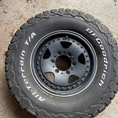 デリカ　PCD139.7 6穴ホイール　30x9.50R15LT BFグッドリッチの画像