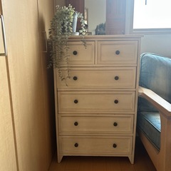 シャビーなキャビネット　ヴィンテージ　アンティークの画像