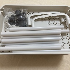 プラスチック製4段ラック　キャスター付きの画像