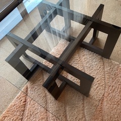 ガラステーブルの画像